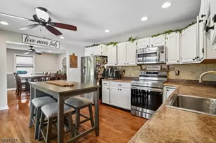 22 Summit Rd, Jefferson Township, NJ 07438 - Photo 7