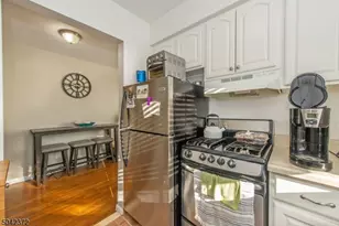 370 Claremont Ave, Montclair, NJ 07042 - Photo 5