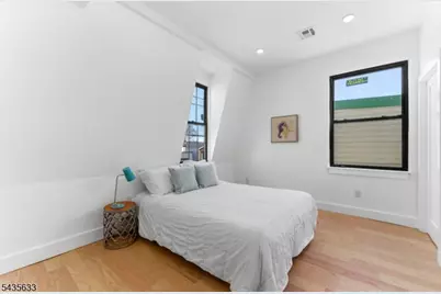 113.5 Oak St #2, Jersey City, NJ 07304 - Photo 7
