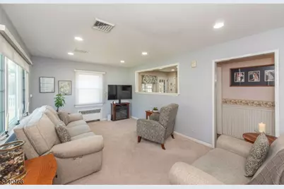 56 Village Dr, Wayne, NJ 07470 - Photo 3