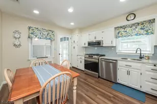 56 Village Dr, Wayne, NJ 07470 - Photo 5
