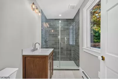 129 W Oak St, Bernards Township, NJ 07920 - Photo 23