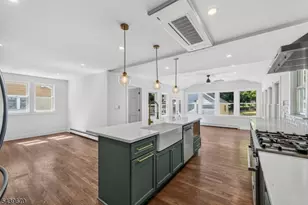 129 W Oak St, Bernards Township, NJ 07920 - Photo 11