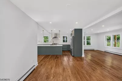 129 W Oak St, Bernards Township, NJ 07920 - Photo 17