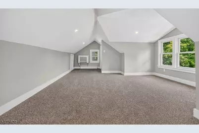 129 W Oak St, Bernards Township, NJ 07920 - Photo 43