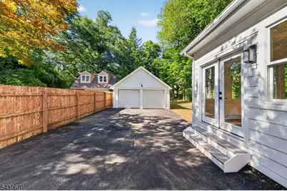 129 W Oak St, Bernards Township, NJ 07920 - Photo 45
