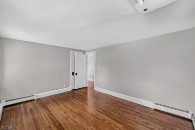 129 W Oak St, Bernards Township, NJ 07920 - Photo 27
