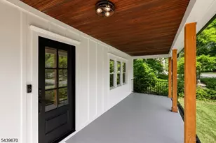 129 W Oak St, Bernards Township, NJ 07920 - Photo 3