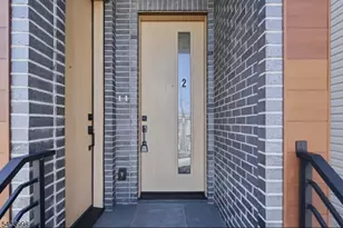 98 Western Ave, Jersey City, NJ 07307 - Photo 25