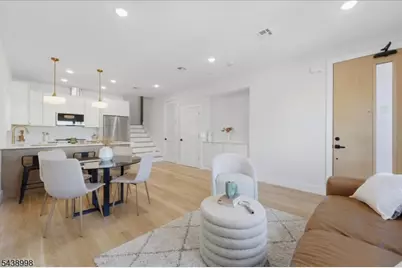 98 Western Ave, Jersey City, NJ 07307 - Photo 7