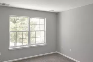 98 Overlook Dr, Lopatcong Township, NJ 08886 - Photo 19