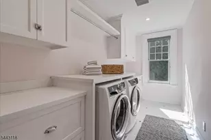 139 Gates Ave, Montclair, NJ 07042 - Photo 31