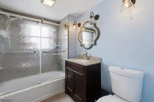 260 Edgewood Terrace, South Bound Brook Boro, NJ 08880 - Photo 23