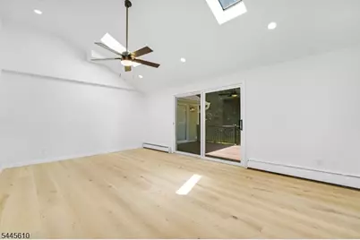 306 Warrenville Rd, Green Brook Township, NJ 08812 - Photo 21