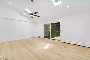 306 Warrenville Rd, Green Brook Township, NJ 08812 - Photo 21