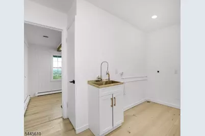 306 Warrenville Rd, Green Brook Township, NJ 08812 - Photo 13