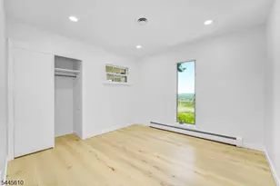 306 Warrenville Rd, Green Brook Township, NJ 08812 - Photo 27