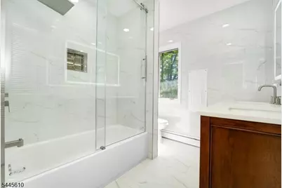 306 Warrenville Rd, Green Brook Township, NJ 08812 - Photo 29