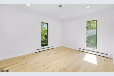 306 Warrenville Rd, Green Brook Township, NJ 08812 - Photo 25