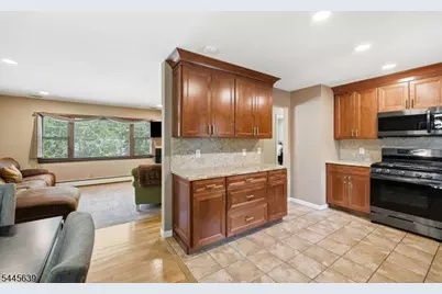 3 Seneca Trl, Jefferson Township, NJ 07438 - Photo 7