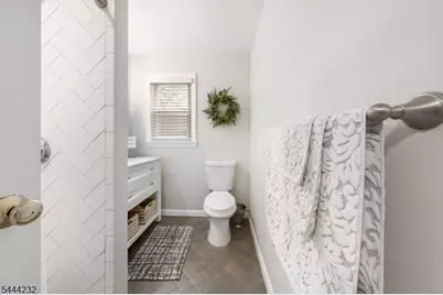 19 Robertson Rd, West Orange Township, NJ 07052 - Photo 13