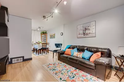 828 N Stiles St, Linden, NJ 07036 - Photo 5