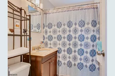 828 N Stiles St, Linden, NJ 07036 - Photo 21