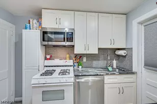 828 N Stiles St, Linden, NJ 07036 - Photo 11