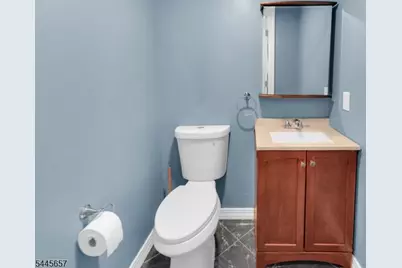 301 Nesbit Ter, Irvington, NJ 07111 - Photo 13
