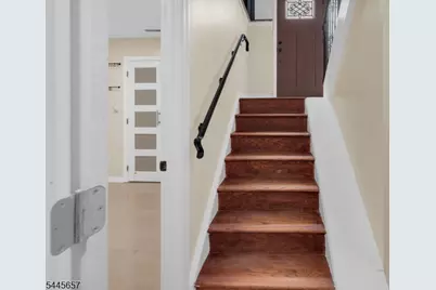 301 Nesbit Ter, Irvington, NJ 07111 - Photo 5