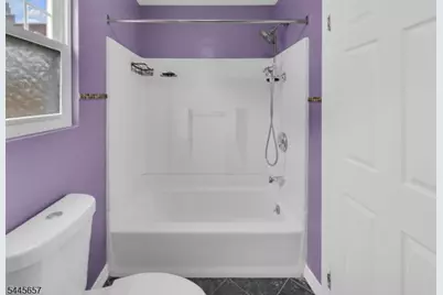 301 Nesbit Ter, Irvington, NJ 07111 - Photo 17