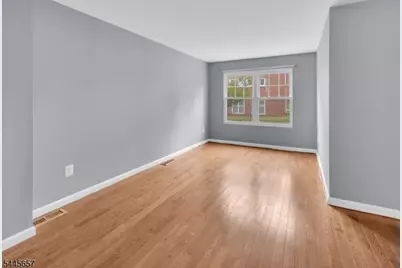 301 Nesbit Ter, Irvington, NJ 07111 - Photo 9