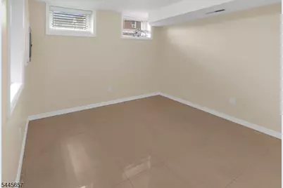 301 Nesbit Ter, Irvington, NJ 07111 - Photo 15