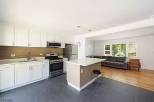 538 Dietz St, Roselle, NJ 07203 - Photo 5
