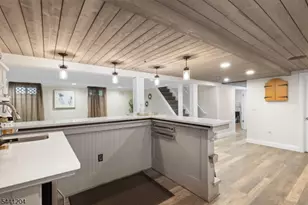 2 Princeton Rd, Cranford Township, NJ 07016 - Photo 23