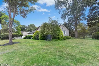 2 Princeton Road, Cranford Township, NJ 07016 - Photo 33