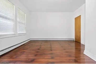 334 Brook Ave, Passaic, NJ 07055 - Photo 17