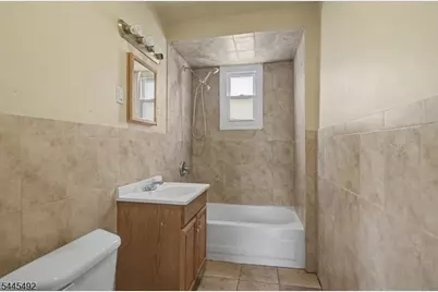 305 Pacific St, Paterson, NJ 07503 - Photo 23