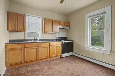 305 Pacific St, Paterson, NJ 07503 - Photo 21