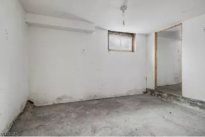305 Pacific St, Paterson, NJ 07503 - Photo 29