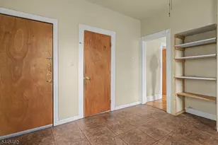 305 Pacific St, Paterson, NJ 07503 - Photo 23