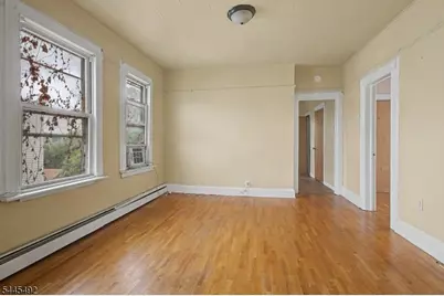 305 Pacific St, Paterson, NJ 07503 - Photo 15