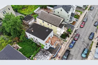 305 Pacific St, Paterson, NJ 07503 - Photo 33