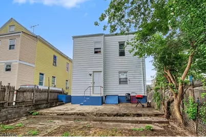 305 Pacific St, Paterson, NJ 07503 - Photo 31