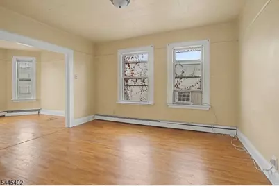 305 Pacific St, Paterson, NJ 07503 - Photo 19