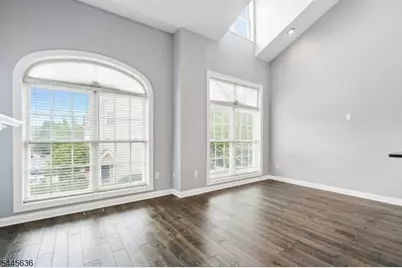 811 Donato Cir, Scotch Plains Township, NJ 07076 - Photo 5