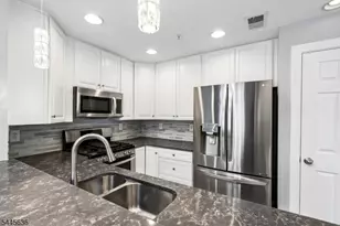 811 Donato Cir, Scotch Plains Township, NJ 07076 - Photo 11