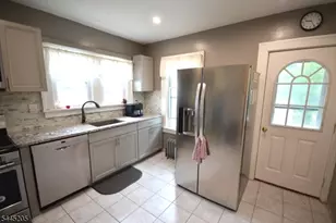 613 Ripley Pl, Westfield, NJ 07090 - Photo 3