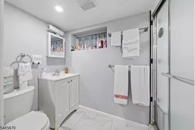 15 Stevens Rd, Belleville, NJ 07109 - Photo 27