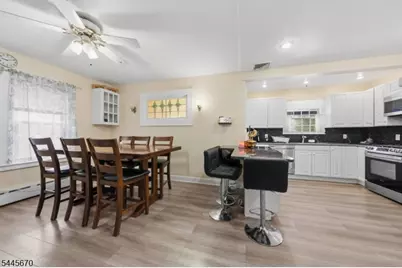 15 Stevens Rd, Belleville, NJ 07109 - Photo 7